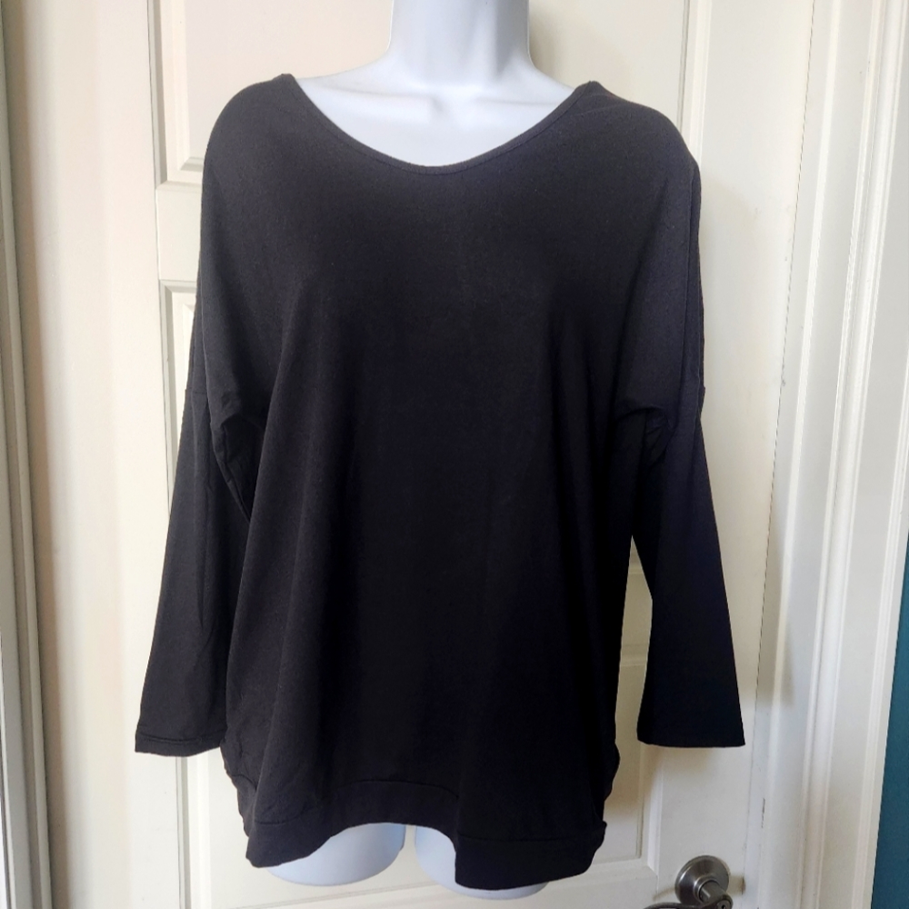Ictive Workout Top with Peekaboo Back